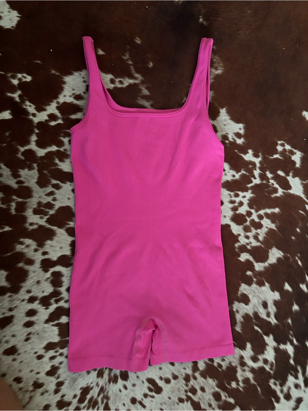OQQ Women’s Sleeveless Pink Ribbed Romper Jumpsuit, snatching - Picture 3 of 4